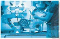 Đánh dấu ✓ vào bảng dưới đây để xác định nghề nghiệp trong lĩnh vực cơ khí phù hợp với công việc được minh hoạ ở mỗi hình.