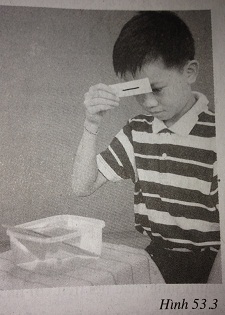 Sự phân tích ánh sáng trắng - sách giáo khoa (SGK) vật lí lớp 9 trang 141