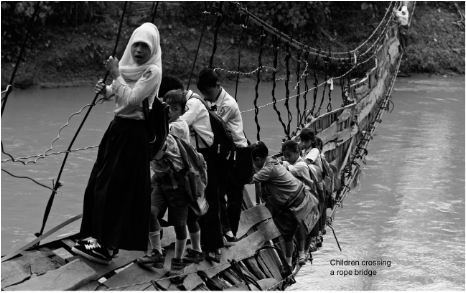 Giải sách bài tập (SBT) tiếng anh lớp 10 Explore new worlds unit 8 Making Plans Lesson D