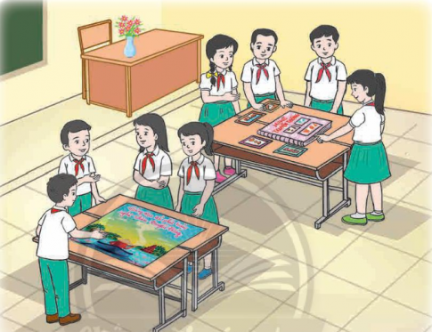 Sắp xếp sản phẩm truyền thông vào khu vực trưng bày. Truyền thông về nghề truyền thống ở địa phương theo sản phẩm đã thiết kế. Bình chọn cho nhóm có sản phẩm truyền thông ấn tượng nhất.